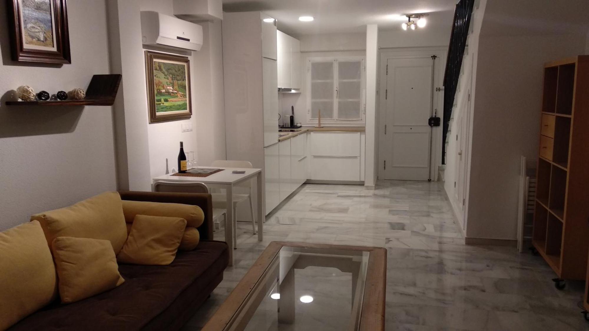 El Cortijuelo. Magnificent Triplex Terraced House With Rooftop Of 18M2, Overlooking The Sea. Parking Torremolinos Exterior foto